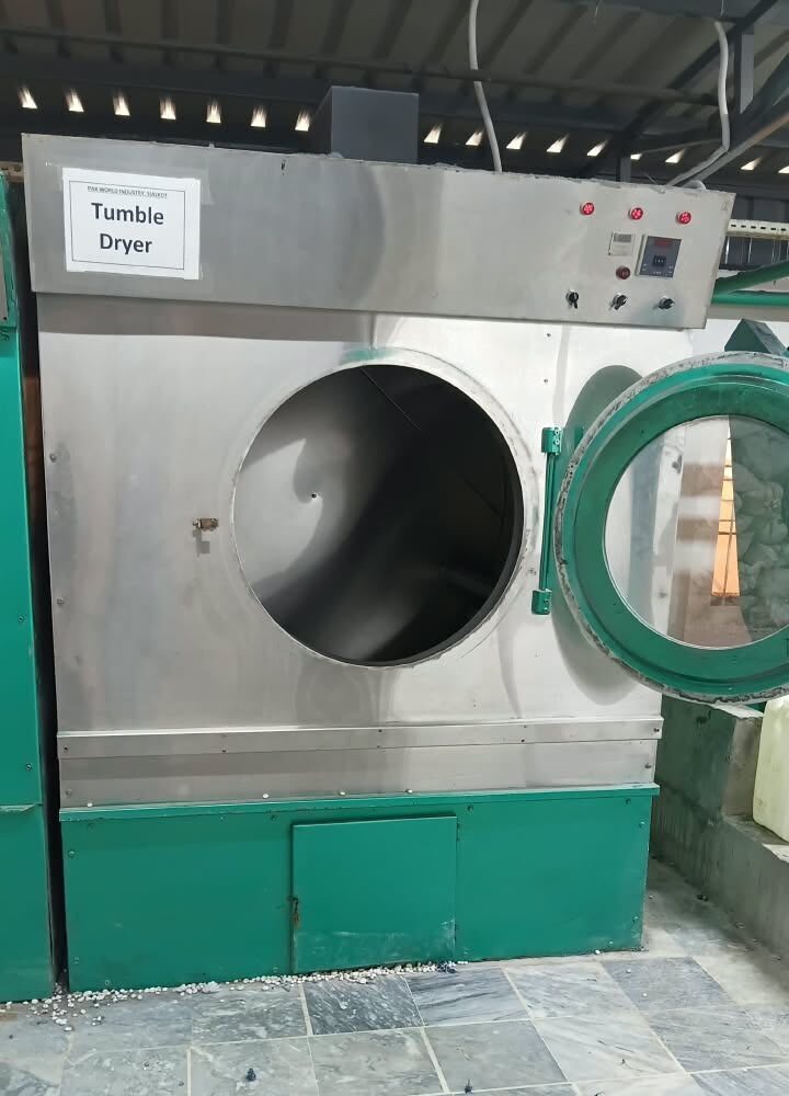 Industrial tumble dryer